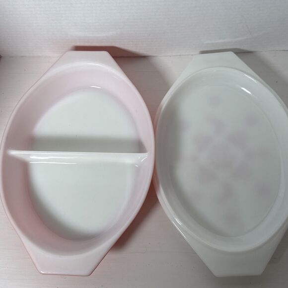 Vintage Pyrex 1 QT Red Friendship Divided Milk Glass Casserole Dish W/Lid Cover - Picture 5 of 12